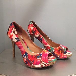 Christian Siriano 4 1/2” heels size 9 1/2. NWT
